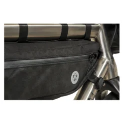 Borsa Orizzontale Al Telaio Bikepacking AGU VENTURE 3litri Nera HI-VIS -Vendite Velo Passione borsa orizzontale al telaio bikepacking agu venture 3litri nera hi vis 7