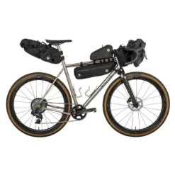 Borsa Orizzontale Al Telaio Bikepacking AGU VENTURE 4 Litri Nera MEDIUM HI-VIS -Vendite Velo Passione borsa orizzontale al telaio bikepacking agu venture 4 litri nera medium hi vis 4