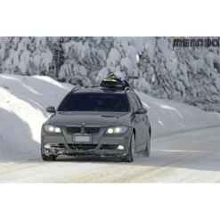 Porta Sci Magnetico Da Tetto MENABO' ACONCAGUA 3.0 3 Sci 2 Snowboard -Vendite Velo Passione porta sci magnetico da tetto menabo aconcagua 30 3 sci 2 snowboard 2